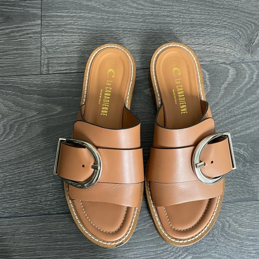 EUC La CANADIENNE Buckle Tan Leather Sandals - Picture 2 of 4